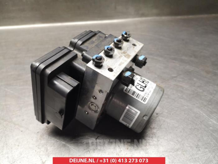 Gebruikte ABS Pomp Hyundai i20 (GBB) 1.0 T-GDI 100 12V Prijs € 75,00 Margeregeling aangeboden door V.Deijne Jap.Auto-onderdelen BV