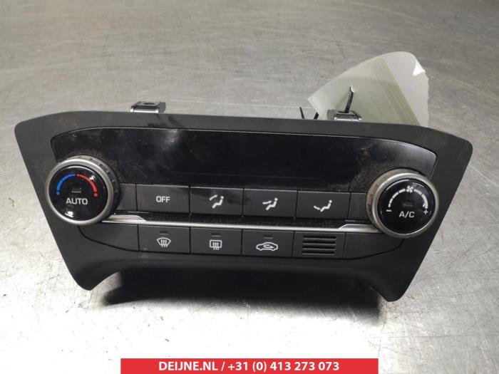 Hyundai I20 Kachel Bedieningspaneel O305602