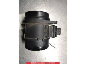 Gebruikte Luchthoeveelheidsmeter Hyundai i20 1.1 CRDi VGT 12V Prijs € 25,00 Margeregeling aangeboden door V.Deijne Jap.Auto-onderdelen BV