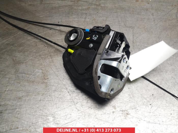Toyota Auris Deurslot Mechaniek 4Deurs links-achter O280582