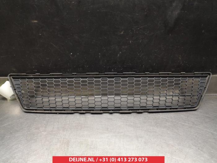 Toyota Verso Bumper Rooster O264679