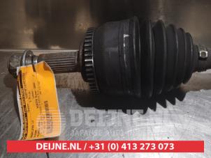 Nissan Primera Antriebswelle links vorne O317793 foto 2
