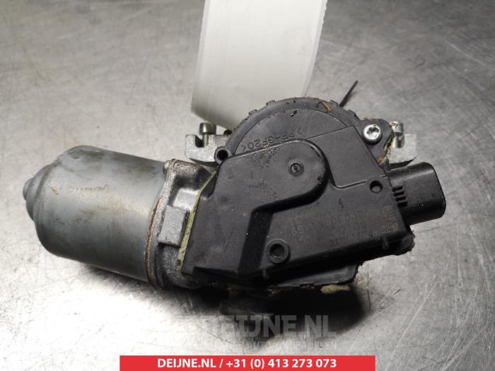 Toyota Verso Scheibenwischermotor vorne O349442