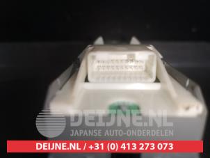 Toyota Auris Multi-functional window switch O312501 photo 2