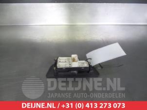 Suzuki Ignis Multi-functional window switch O262357 photo 2