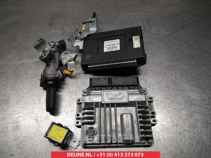 Gebruikte Computer Motormanagement Kia Rio III (UB) 1.1 CRDi VGT 12V Prijs € 150,00 Margeregeling aangeboden door V.Deijne Jap.Auto-onderdelen BV