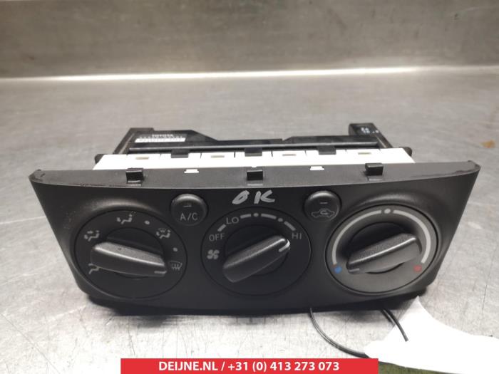 Toyota Avensis Heater control panel O306334