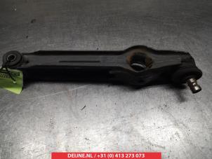 Gebruikte Draagarm onder rechts-voor Chevrolet Matiz 0.8 S,SE Prijs € 25,00 Margeregeling aangeboden door V.Deijne Jap.Auto-onderdelen BV