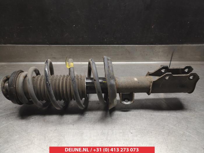 Chevrolet Orlando Front shock absorber rod, right O321123