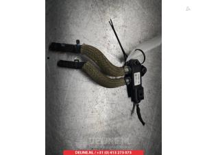 Gebruikte Roetfilter sensor Chevrolet Orlando (YYM/YYW) 2.0 D 16V Prijs € 20,00 Margeregeling aangeboden door V.Deijne Jap.Auto-onderdelen BV