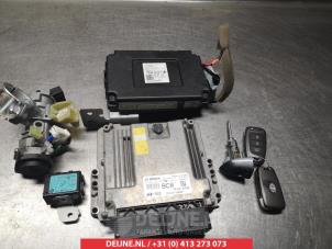 Gebruikte Computer Motormanagement Hyundai i30 (PDEB5/PDEBB/PDEBD/PDEBE) 1.6 CRDi 16V VGT Prijs € 150,00 Margeregeling aangeboden door V.Deijne Jap.Auto-onderdelen BV