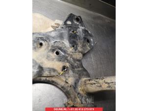 Hyundai I30 Subframe O316622 photo 3