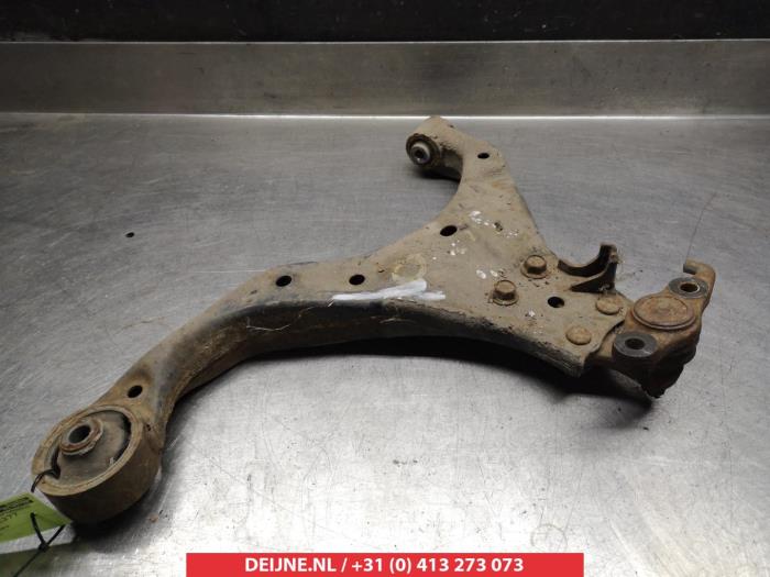 Hyundai Tucson Draagarm onder links-voor O381116