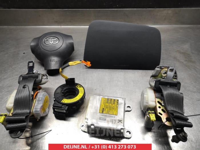 Toyota Rav-4 Airbag Set+Module O334155