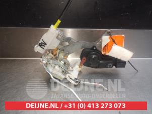 Toyota Aygo Deurslot Mechaniek 2Deurs rechts O279332 foto 2
