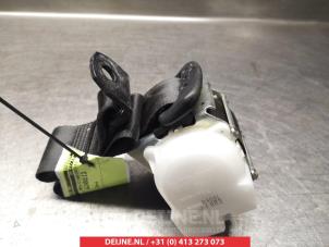 Mitsubishi Lancer Rear seatbelt, right O315999 photo 2