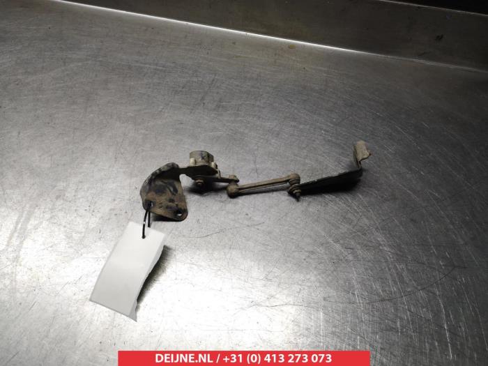 Suzuki Grand Vitara Xenon height adjustment O266883