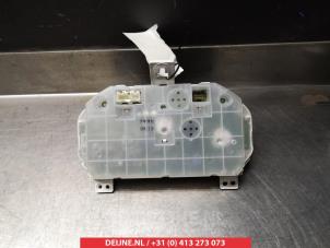 Mazda 2 Odometer KM O304097 photo 2
