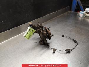 Daihatsu Cuore Fusee links-voor O390090 foto 2