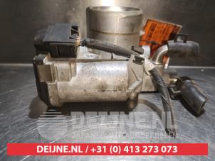Hyundai I10 Gasklephuis O356130 foto 3