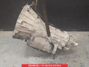 Nissan 350 Z Versnellingsbak O372030 foto 3