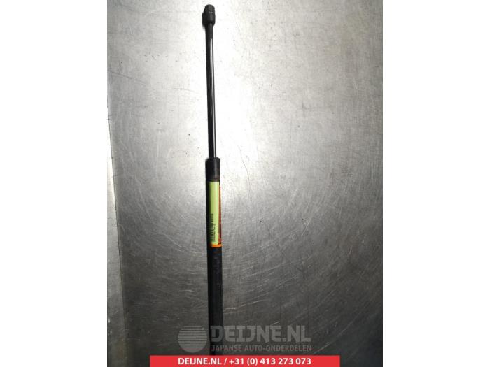 Kia Sorento Gasdemper links-achter O293944