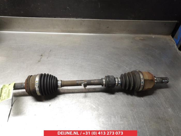 Kia Venga Aandrijfas links-voor O317937