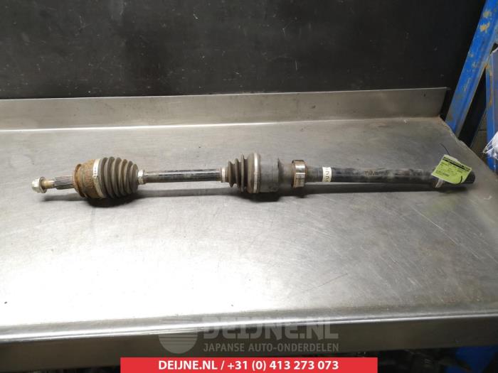 Gebruikte Steekas rechts-voor Mazda 6 (GJ/GH/GL) 2.2 SkyActiv-D 150 16V Prijs € 100,00 Margeregeling aangeboden door V.Deijne Jap.Auto-onderdelen BV