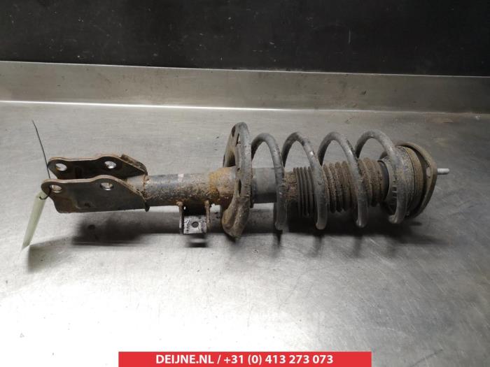 Mazda 6 Stoßdämpferstrebe links vorne O320338