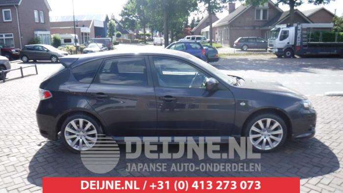 Subaru Impreza Front door 4-door, right O273260