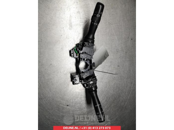 Toyota Yaris Steering column stalk O309328