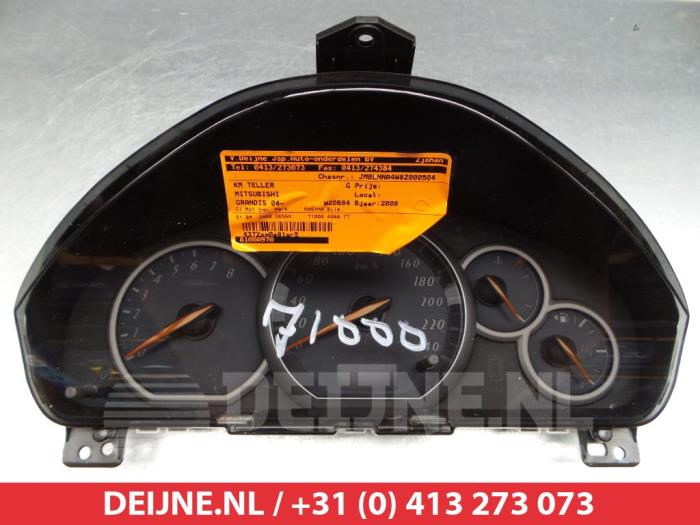 Mitsubishi Grandis Tacho - Kombiinstrument KM O304815