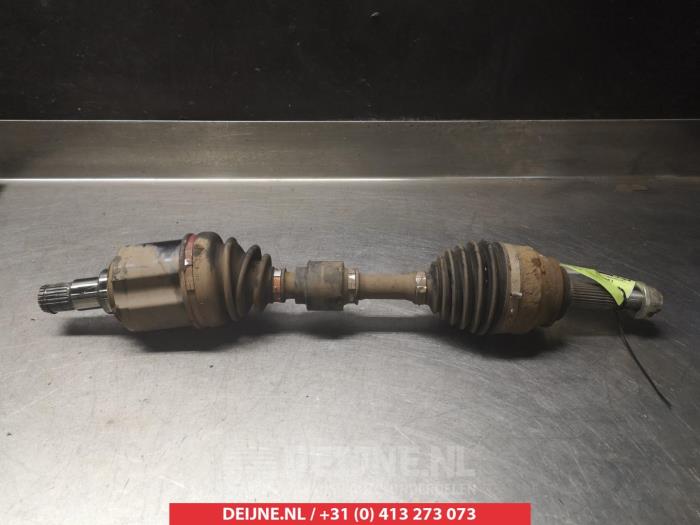 Mitsubishi Outlander Aandrijfas links-voor O318102
