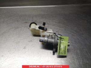 Toyota Yaris Hoofdremcilinder O337113 foto 2