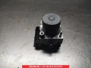 Gebruikte ABS Pomp Nissan 370 Z (Z34A) 3.7 V6 24V VVEL Prijs € 100,00 Margeregeling aangeboden door V.Deijne Jap.Auto-onderdelen BV