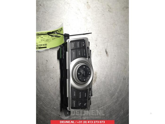 Nissan 370Z Navigatie bedienings paneel O313879