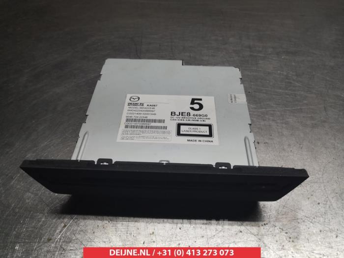 Mazda 3 CD Speler O312615
