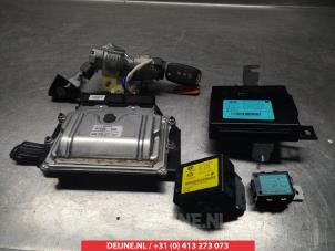 Kia Rio Kontaktslot+Sleutel O335421 foto 2