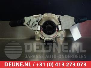 Nissan Navara Steering column stalk O308568 photo 2