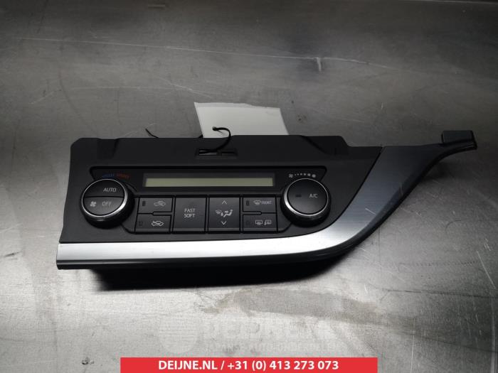 Toyota Auris Heizung Bedienpaneel O306412