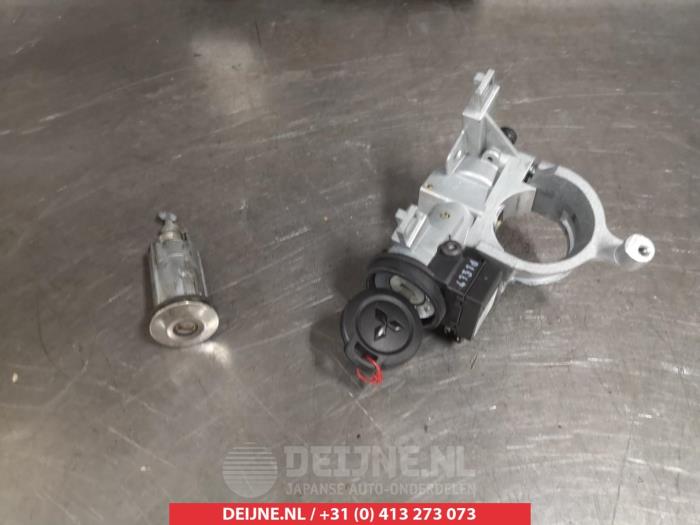 Mitsubishi Colt Set of cylinder locks (complete) O278509