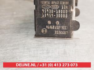 Kia Carens Airbag sensor O334428 photo 4