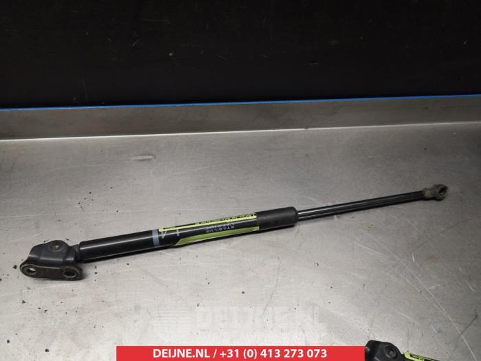 Toyota Yaris Gasdemper links-achter O294500