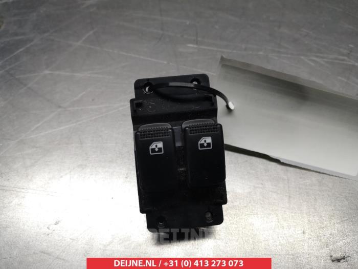 Hyundai I10 Combischakelaar ramen O311560