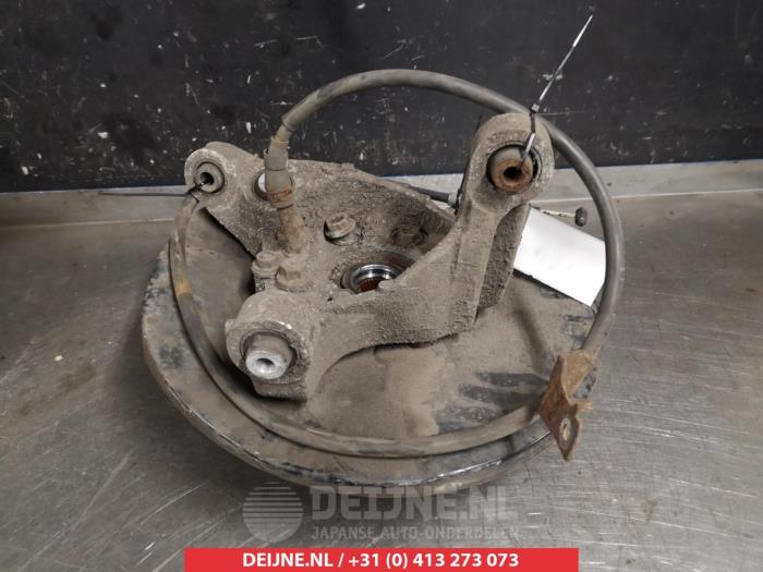 Nissan 370Z Fusee rechts-achter O382947