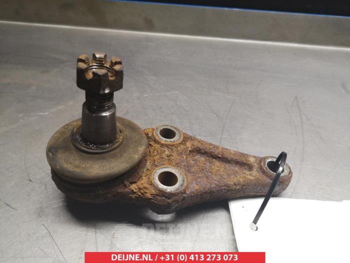 Mitsubishi L200 Steering knuckle ball joint O380303