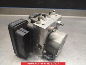 Gebruikte ABS Pomp Mitsubishi Space Star (A0) 1.0 12V Prijs € 100,00 Margeregeling aangeboden door V.Deijne Jap.Auto-onderdelen BV