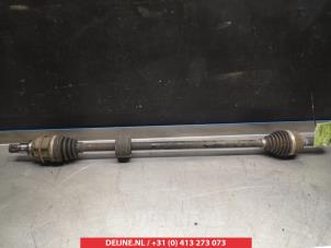 Gebruikte Homokineetas rechts-voor Subaru Justy (M3) 1.0 12V DVVT Prijs € 35,00 Margeregeling aangeboden door V.Deijne Jap.Auto-onderdelen BV