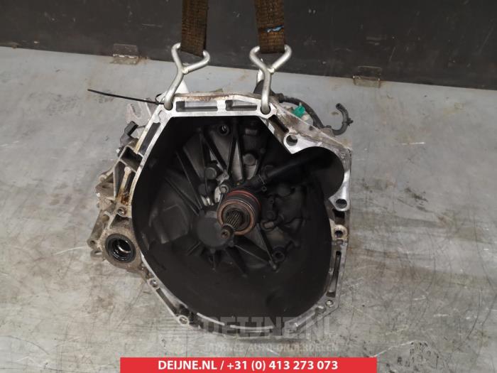 Nissan Juke Gearbox O371931