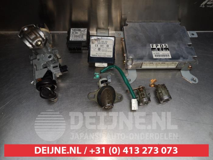 Mazda Premacy Steuergerät Motormanagement O344140